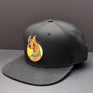 Scooby-Doo Men's Black Flat Bill Snapback Hat .